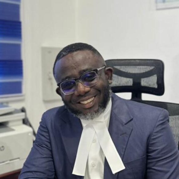 our_associates_lawyer_hipag_services